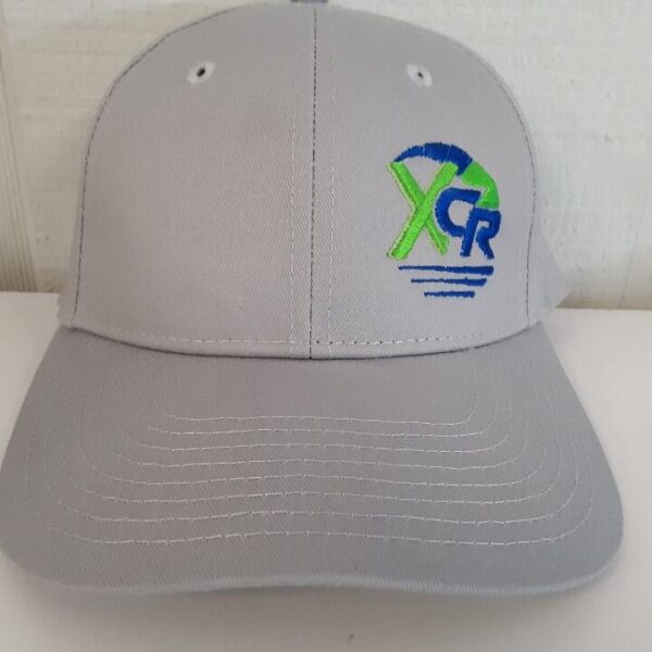 A gray hat with the word xr on it.